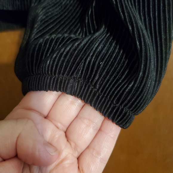 Plisse Faux Wrap Peplum Blouse - Picture 7 of 13